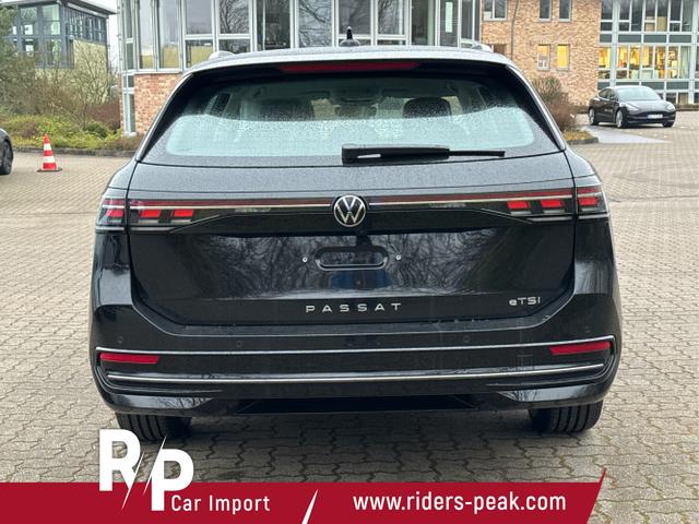 Volkswagen / Passat Variant / / / / DSG+NAVI+MATRIX+MASSAGE+ACC+KAMERA