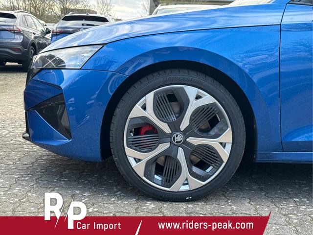 Skoda / Octavia Combi / Blau / / / PANO+NAVI+MATRIX+CANTON+19 LM+KAMERA