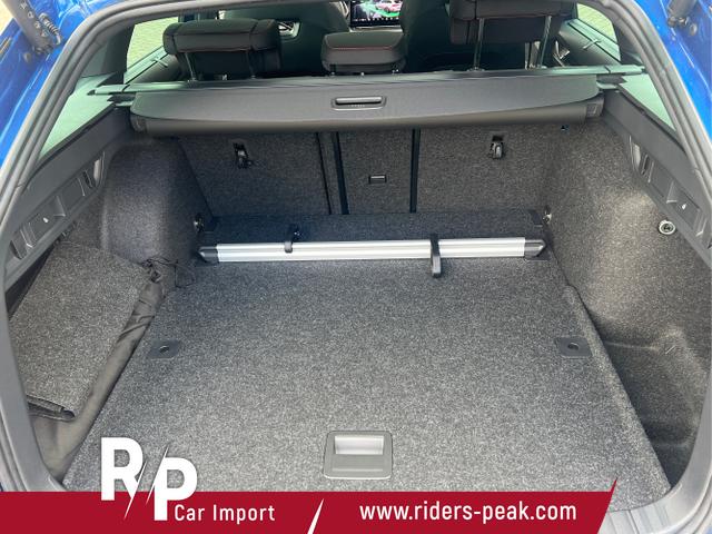 Skoda / Octavia Combi / Blau / / / PANO+NAVI+MATRIX+CANTON+19 LM+KAMERA