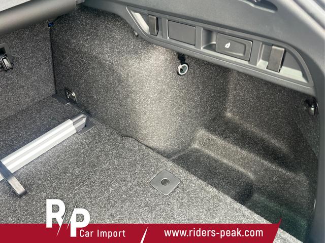 Skoda / Octavia Combi / Blau / / / PANO+NAVI+MATRIX+CANTON+19 LM+KAMERA