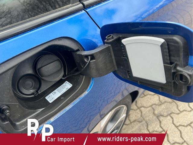 Skoda / Octavia Combi / Blau / / / PANO+NAVI+MATRIX+CANTON+19 LM+KAMERA