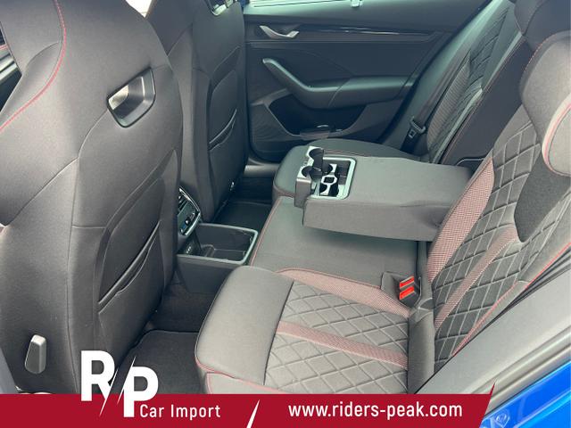 Skoda / Octavia Combi / Blau / / / NAVI+MATRIX-LED+EL. HECKKL.+ 18LM