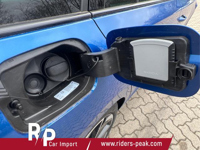 Skoda / Octavia Combi / Blau / / / NAVI+MATRIX-LED+EL. HECKKL.+ 18LM