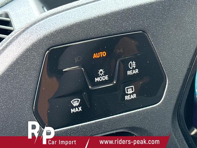 Volkswagen / Caddy / / / / Life KAMERA+LED+18ALU+PDC+SHZ+APP-CONNECT