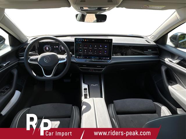 Volkswagen / Passat Variant / Schwarz / / / DSG+AHK+NAVI+MATRIX+MASSAGE+ACC+KAMERA