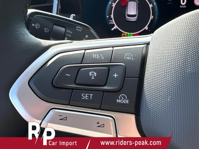 Volkswagen / Passat Variant / Schwarz / / / DSG+AHK+NAVI+MATRIX+MASSAGE+ACC+KAMERA