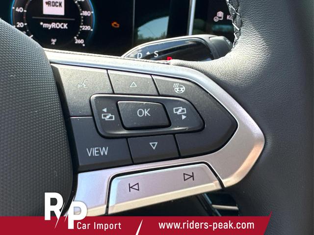 Volkswagen / Passat Variant / Schwarz / / / DSG+AHK+NAVI+MATRIX+MASSAGE+ACC+KAMERA