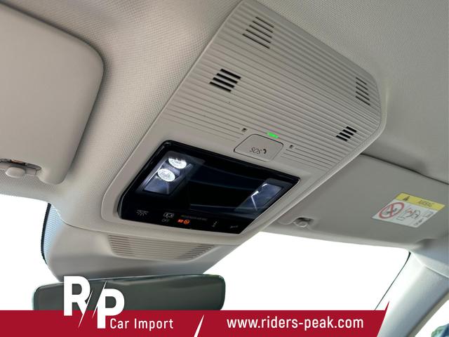 Volkswagen / Passat Variant / Schwarz / / / DSG+AHK+NAVI+MATRIX+MASSAGE+ACC+KAMERA