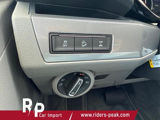 Volkswagen / T6 California / Grau / / / HOINS PRIVAT > NICHT LÖSCHEN!!! ||| KAMERA+MARKISE+PDC+ACC