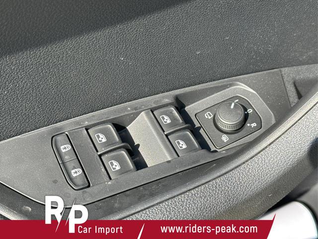 Skoda / Karoq / Grau / / / SHZ+ACC+KESSY+VICO+SMARTLINK+18'' ALU