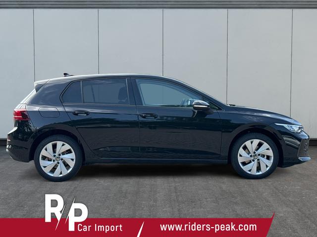 Volkswagen / Golf / Schwarz / / / KAMERA+ACC+LED+SHZ+KLIMA+KESSY