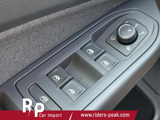 Volkswagen / Golf / Schwarz / / / KAMERA+ACC+LED+SHZ+KLIMA+KESSY