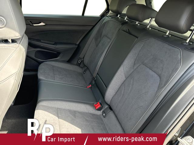 Volkswagen / Golf / Schwarz / / / KAMERA+18 ALU+ACC+LED+SHZ+KLIMA+KESSY+ARTVELOURS