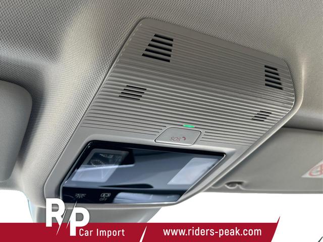 Volkswagen / Golf / Schwarz / / / KAMERA+18 ALU+ACC+LED+SHZ+KLIMA+KESSY+ARTVELOURS