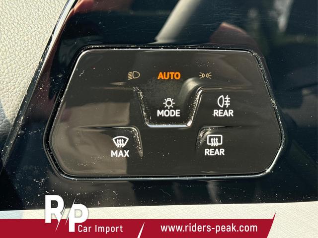 Volkswagen / Golf / Schwarz / / / KAMERA+ACC+LED+SHZ+KLIMA+KESSY