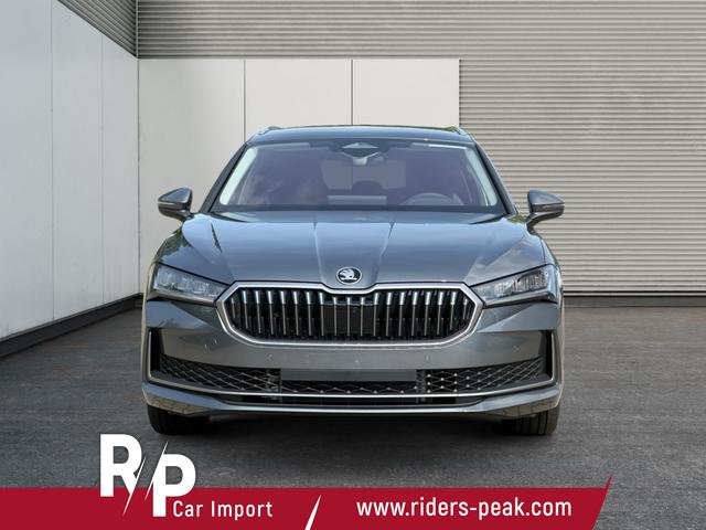 Skoda / Superb Combi / / / / DSG+4WD+NAVI+EL. HECKKL.+SHZ V+H