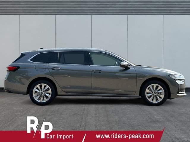Skoda / Superb Combi / / / / DSG+4WD+NAVI+EL. HECKKL.+SHZ V+H