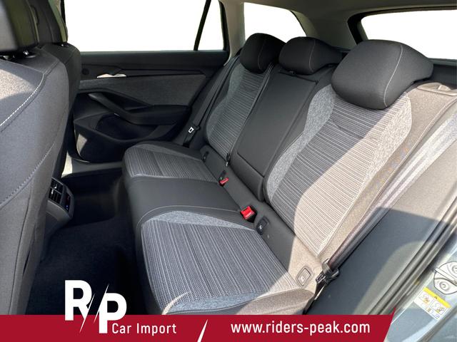 Skoda / Superb Combi / / / / DSG+4WD+NAVI+EL. HECKKL.+SHZ V+H