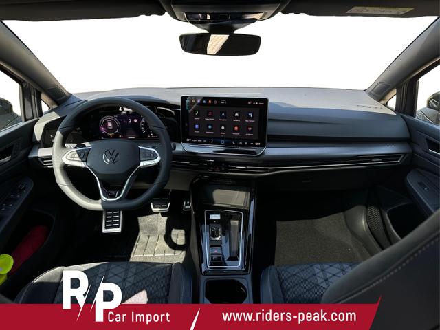Volkswagen / Golf / Grau / / / PANO+KAMERA+ACC+LED-PLUS+18 ALU+SHZ+KESSY