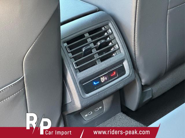 Volkswagen / Golf / Grau / / / PANO+KAMERA+ACC+LED-PLUS+18 ALU+SHZ+KESSY