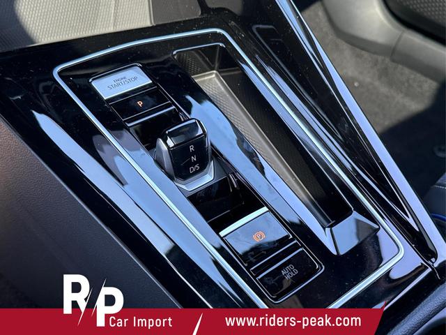 Volkswagen / Golf / Grau / / / PANO+KAMERA+ACC+LED-PLUS+18 ALU+SHZ+KESSY