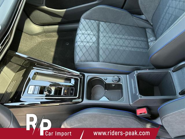 Volkswagen / Golf / Grau / / / PANO+KAMERA+ACC+LED-PLUS+18 ALU+SHZ+KESSY
