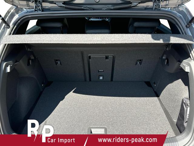 Volkswagen / Golf / Grau / / / KAMERA+ACC+LED-PLUS+18 ALU+SHZ+KESSY