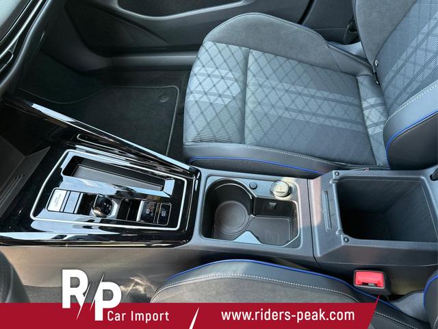 Volkswagen / Golf / Grau / / / KAMERA+ACC+LED-PLUS+18 ALU+SHZ+KESSY
