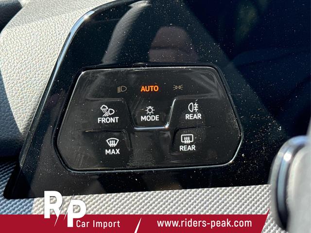 Volkswagen / Golf / Grau / / / KAMERA+ACC+LED-PLUS+18 ALU+SHZ+KESSY