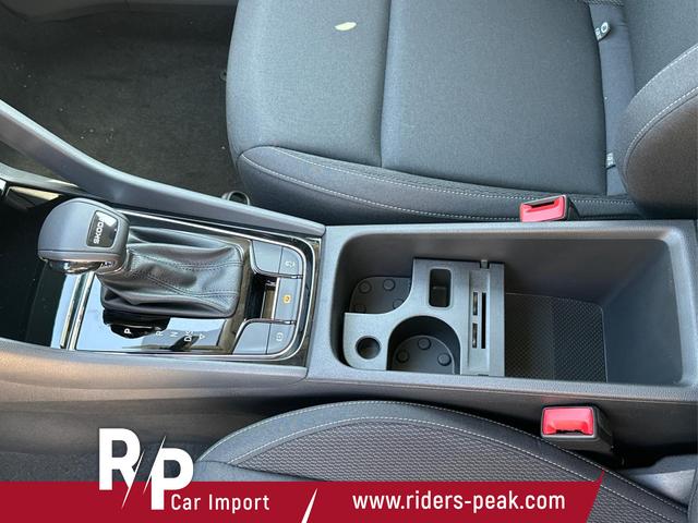 Skoda / Karoq / Silber / / / SHZ+ACC+KESSY+VICO+SMARTLINK+18'' ALU