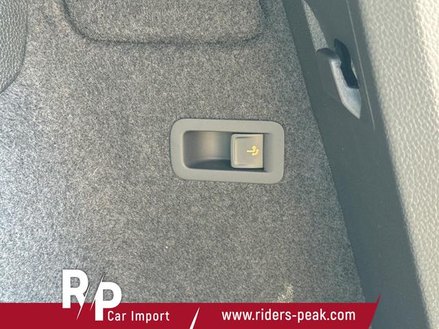 Skoda / Karoq / Schwarz / / / SHZ+ACC+KESSY+VICO+SMARTLINK+18'' ALU