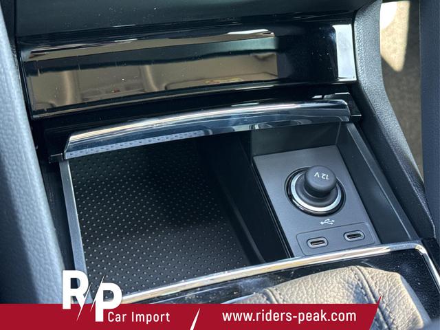 Skoda / Karoq / Schwarz / / / SHZ+ACC+KESSY+VICO+SMARTLINK+18'' ALU