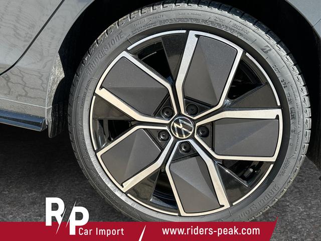 Volkswagen / Golf / Grau / / / PANO+KAMERA+ACC+LED-PLUS+18 ALU+SHZ+KESSY