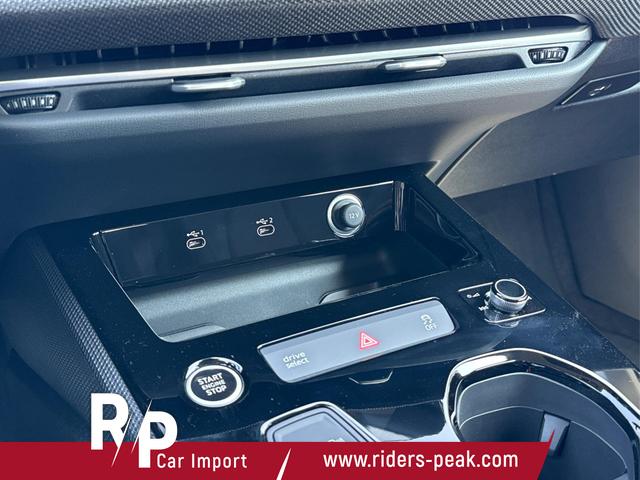 Audi / A5 Avant / / / / AHK+KAMERA+EL. HECKKL.+NAVI+SHZ+17 LM