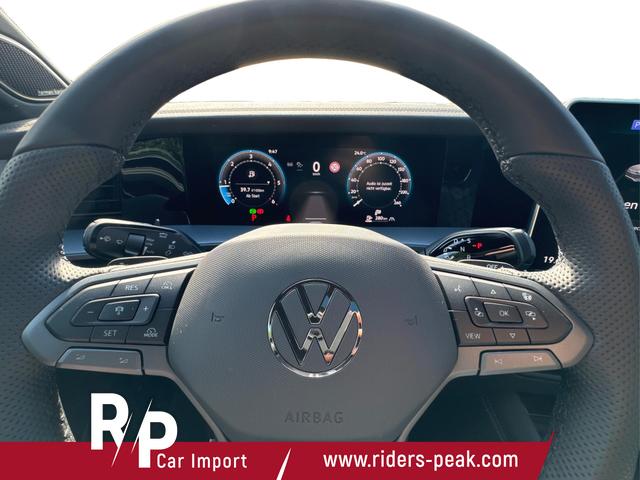 Volkswagen / Tayron / Schwarz / / / 7 SITZE+PANO+NAVI+ACC+KAMERA+EL.HECKKL.