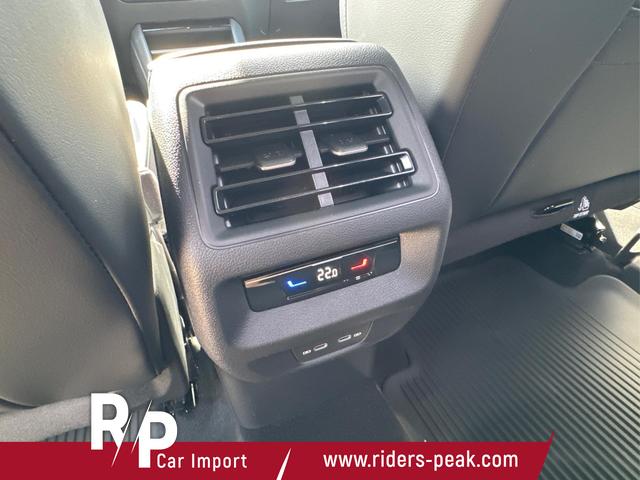 Volkswagen / Tayron / Blau / / / 7 SITZE+PANO+NAVI+ACC+KAMERA+EL. HECKKL.