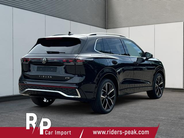 Volkswagen / Tiguan / Schwarz / / / DSG+HARMAN+20 ALU+MATRIX+MASSAGE+ACC+KAMERA