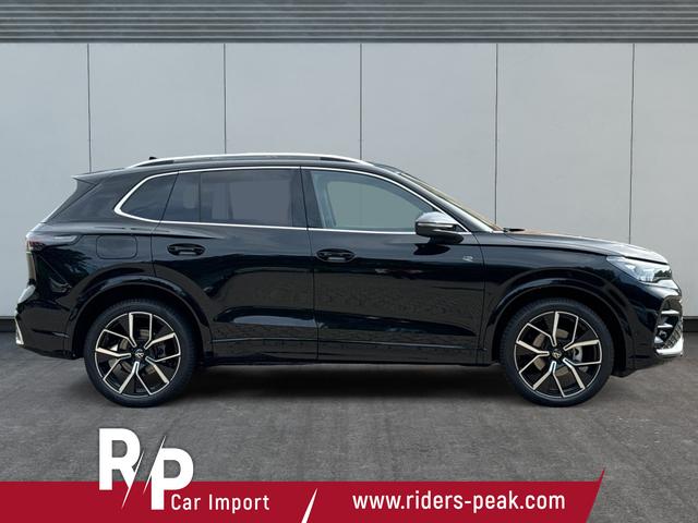 Volkswagen / Tiguan / Schwarz / / / DSG+HARMAN+20 ALU+MATRIX+MASSAGE+ACC+KAMERA