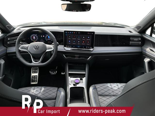 Volkswagen / Tiguan / Schwarz / / / DSG+HARMAN+20 ALU+MATRIX+MASSAGE+ACC+KAMERA