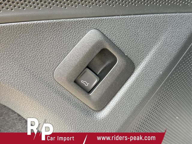 Volkswagen / Tiguan / Schwarz / / / DSG+HARMAN+20 ALU+MATRIX+MASSAGE+ACC+KAMERA