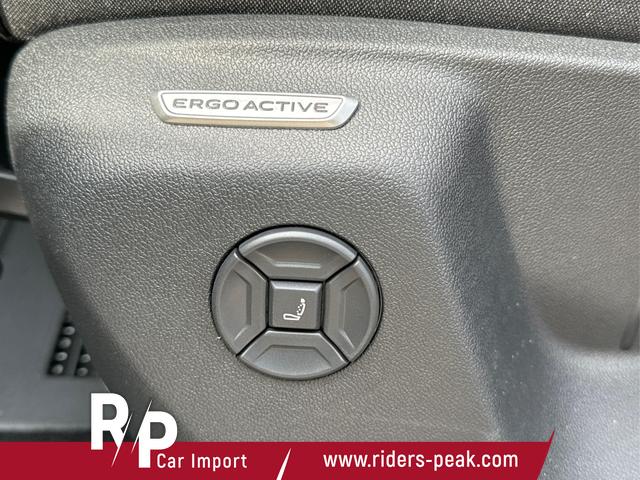Volkswagen / Tiguan / Schwarz / / / DSG+HARMAN+20 ALU+MATRIX+MASSAGE+ACC+KAMERA