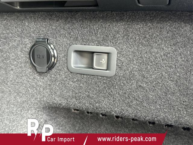 Skoda / Kodiaq / Silber / / / DSG+AHK+EL. HECKKL.+NAVI+ACC+KAMERA+19 LM, Beispielbilder, ggf. teilweise mit Sonderausstattung