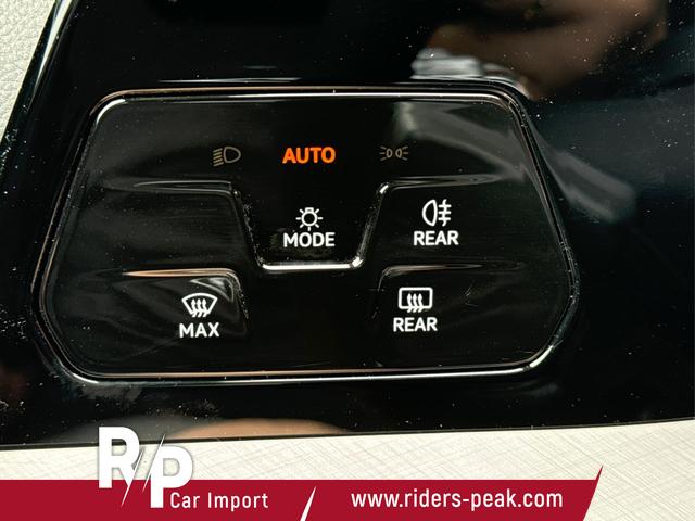 Volkswagen / Golf / Grau / / / S SHZ+KLIMA+APP CONNECT+PDC+LED+READY2DISCOVER