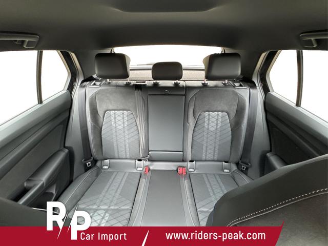 Volkswagen / Golf / Schwarz / / / 360° KAMERA+LED-PLUS+SHZ+ACC+18 ALU