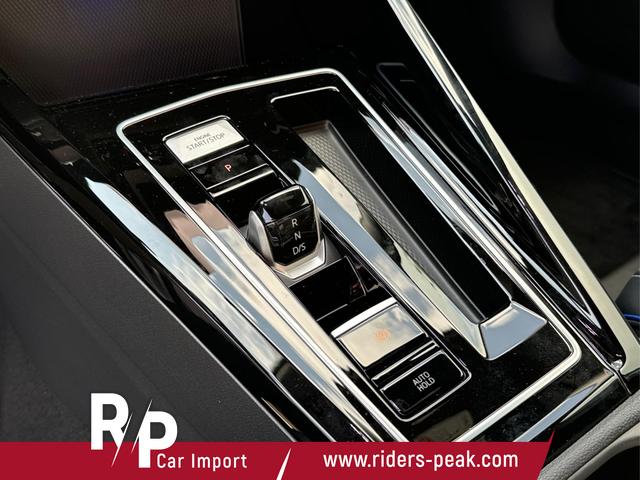 Volkswagen / Golf / Blau / / / FACELIFT+IQ.LIGHT MATRIX BLACK+360°