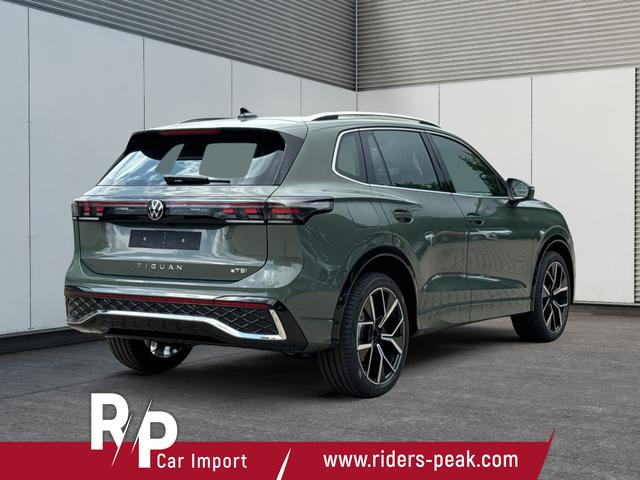Volkswagen / Tiguan / Grün / / / DSG+AHK+HUD+NAVI+MATRIX+EL. HECK.+20 ALU