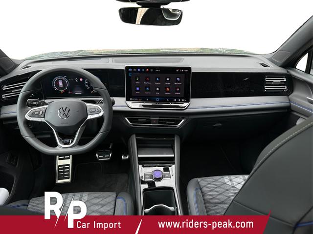 Volkswagen / Tiguan / Grün / / / DSG+AHK+HUD+NAVI+MATRIX+EL. HECK.+20 ALU