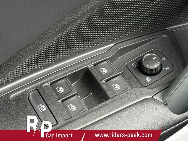 Volkswagen / Tiguan / Grün / / / DSG+AHK+HUD+NAVI+MATRIX+EL. HECK.+20 ALU