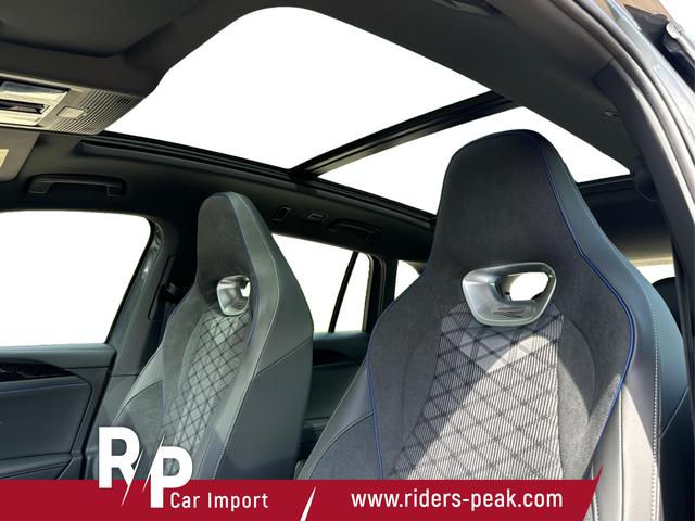 Volkswagen / Tiguan / Grau / / / DSG+AHK+HUD+NAVI+MATRIX+EL. HECK.+20 ALU