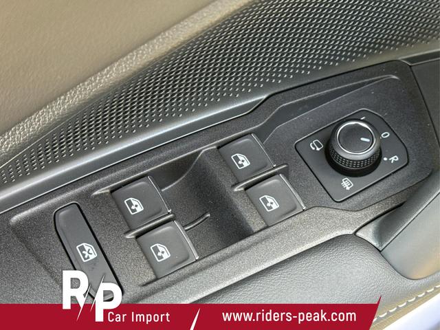 Volkswagen / Tiguan / Grau / / / DSG+AHK+HUD+NAVI+MATRIX+EL. HECK.+20 ALU